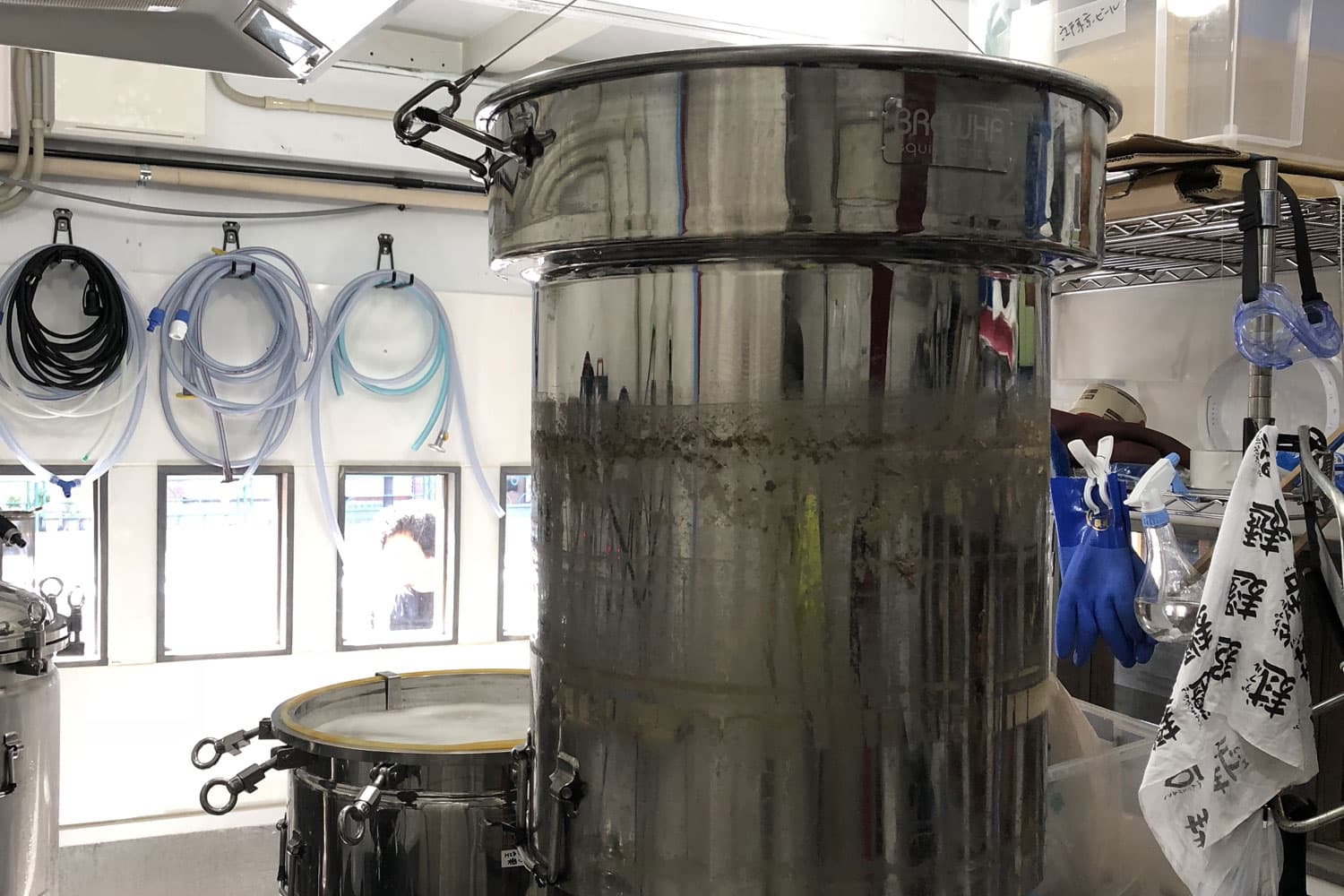 麦汁からモルト粕を取り除く